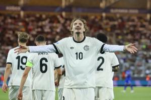 英雄联盟世界赛比分-斯图加特CEO：曾考虑拒绝对沃尔特马德的报价，但俱乐部利益至上